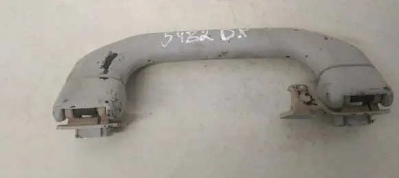 Volkswagen Golf III Front interior roof grab handle 1h0857607