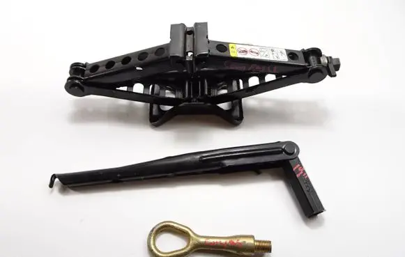 Jeep Compass Lift Jack 04766498AA