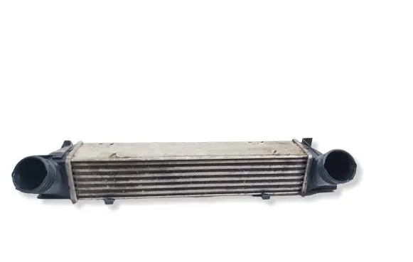 BMW 3 E90 E91 Intercooler radiator 7524916