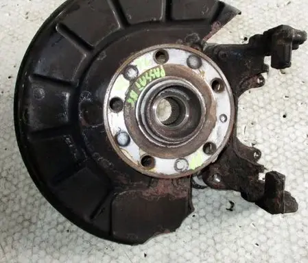 Volkswagen PASSAT B6 Front wheel hub spindle knuckle
