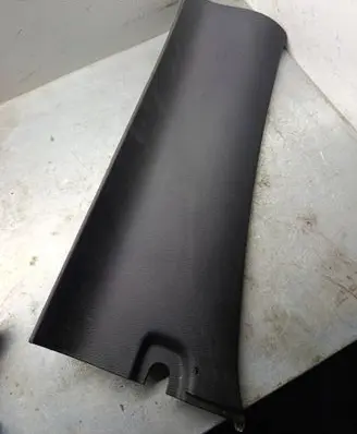 (B) pillar trim (bottom)