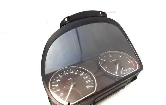 BMW 1 E81 E87 Speedometer (instrument cluster) 9187046 100282795 102495293