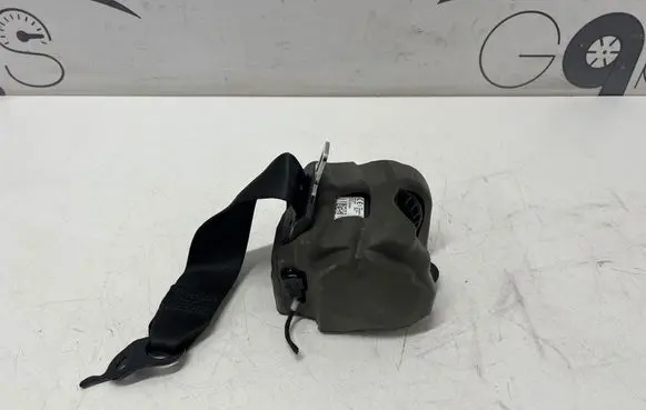 BMW i4 Rear seatbelt 648803400F