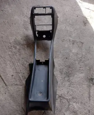 Mercedes-Benz 200 300 W123 Center console