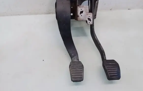 Ford Fusion Pedal assembly 