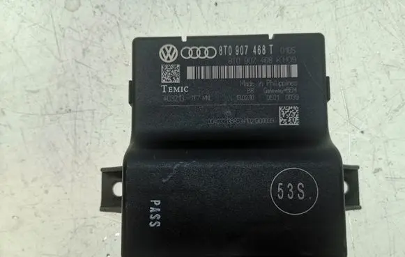 Audi A4 S4 B8 8K Gateway control module 8T0907468T