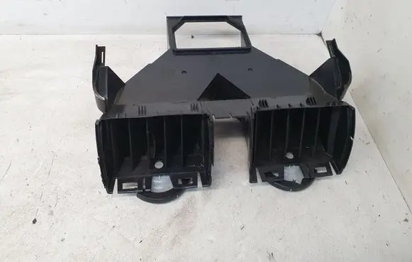Volkswagen Golf V Dash center air vent grill 1K0819735C 1K0819735 1K0819728J