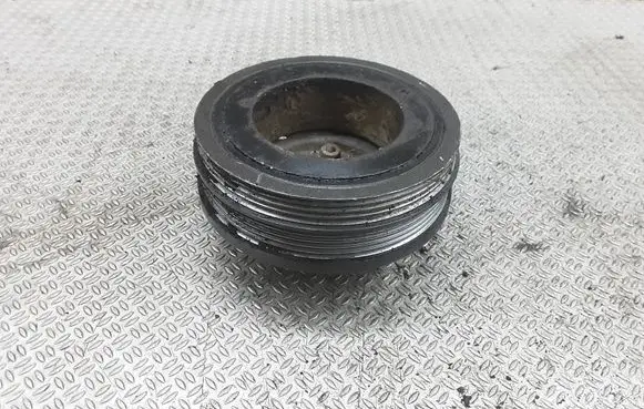Audi A4 S4 B5 8D Crankshaft pulley 028105243D