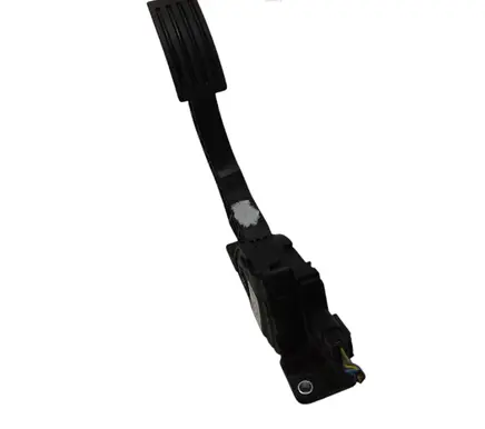 Ford Focus Accelerator throttle pedal BEV241600 BV619F836AB 6PV01036030
