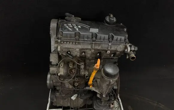 Volkswagen PASSAT B5.5 Engine 038103021AA 038103373R