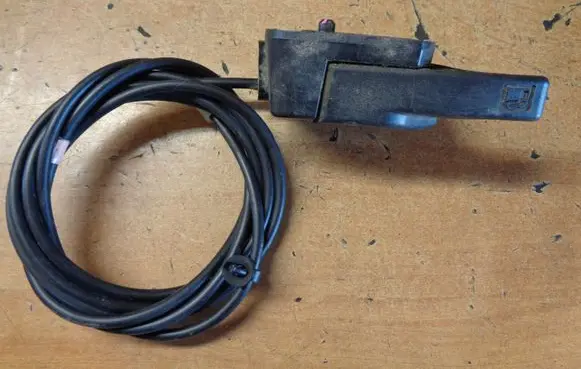 Mitsubishi Space Star Fuel cap flap release cable 