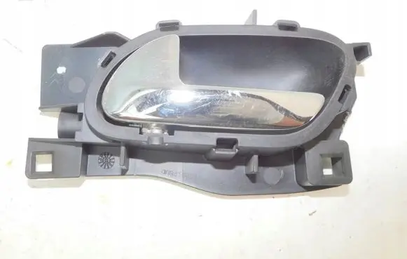 Peugeot 407 Front door interior handle