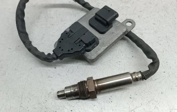 Mercedes-Benz Sprinter W906 Lambda probe sensor A0009050008 0009050008