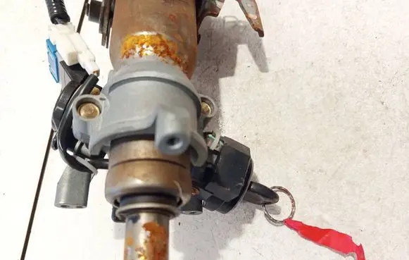 Mitsubishi Colt Ignition lock