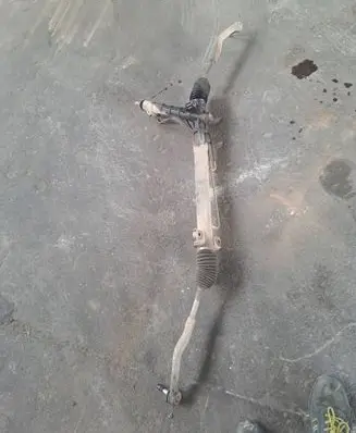 Renault Master III Steering rack 6820000174