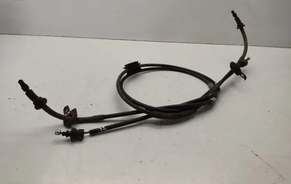 Handbrake/parking brake wiring cable