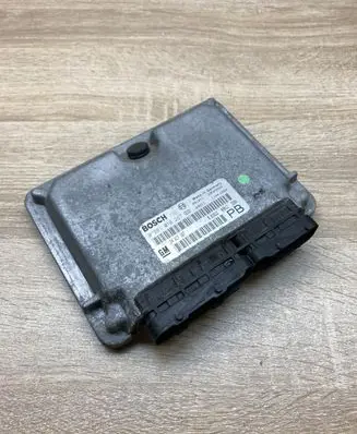 Opel Astra G Engine control unit/module ECU 24417167 0281010267
