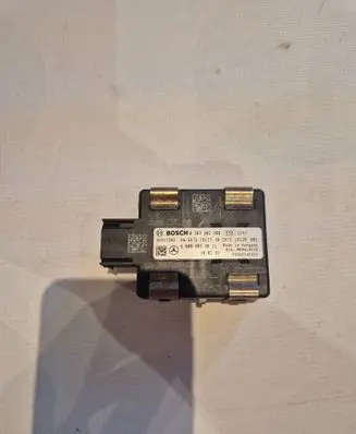 Mercedes-Benz CLA C118 X118 Distronic sensor radar A0009053011
