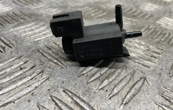 BMW 5 F10 F11 Turbo solenoid valve 7810831