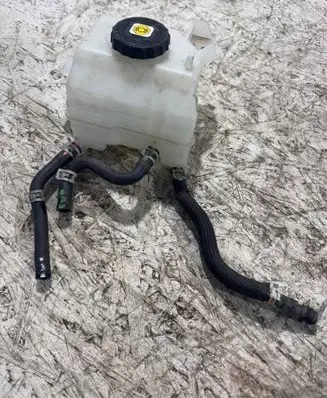 Toyota Yaris Brake fluid reservoir