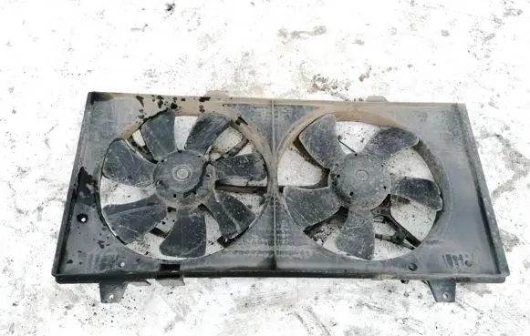 Mazda 6 Radiator cooling fan shroud