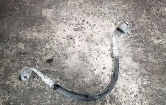 Dodge Journey Air conditioning (A/C) pipe/hose