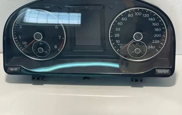 Volkswagen Touran I Speedometer (instrument cluster) 1T0920 875M 1419012832