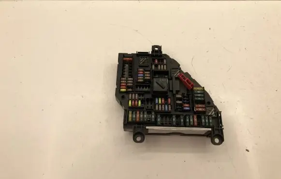 BMW 5 F10 F11 Fuse box set 9234423