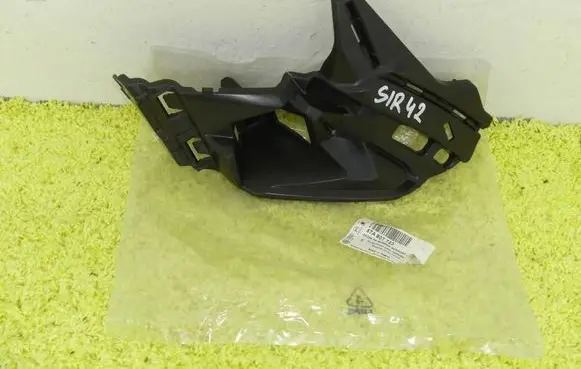 Front bumper mounting bracket