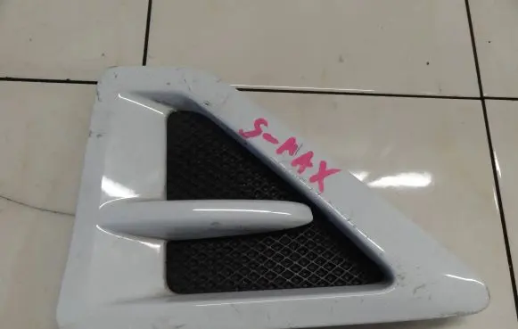 Ford S-MAX Fender grill FM2B-R16C217-A