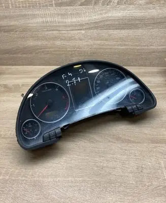 Audi A4 S4 B7 8E 8H Speedometer (instrument cluster) 8E0920931P