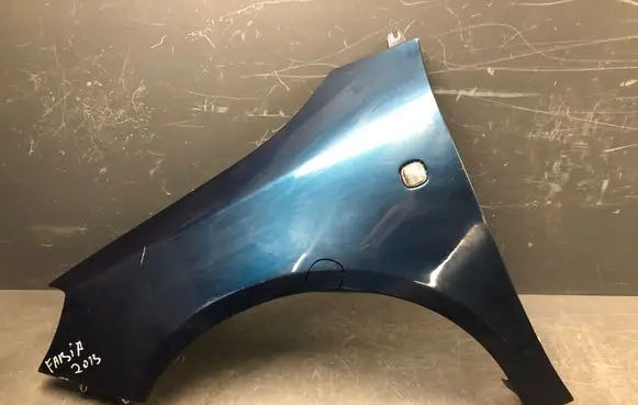 Skoda Fabia Mk2 (5J) Fender 5J0821161