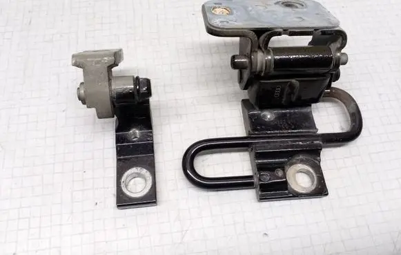 Seat Ibiza III (6L) Rear door hinge set 6L4833411