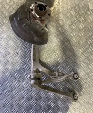 Audi A6 S6 C6 4F Front wheel hub