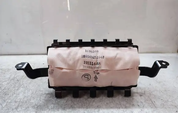 Nissan X-Trail T32 Passenger airbag 0589P1000404