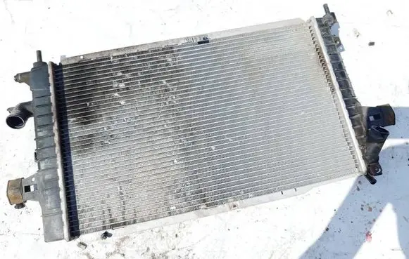 Opel Astra H Coolant radiator 2002112