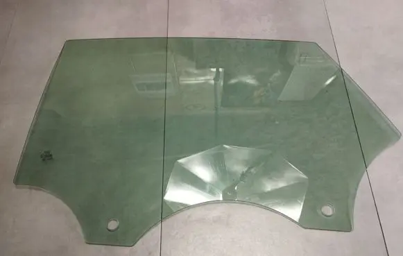 Audi A5 Sportback 8TA Rear door window glass 43R00082 A011404 DOT90AS2M40A