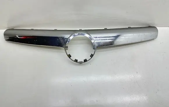 Opel Insignia A Front bumper upper radiator grill 13238426 551004542