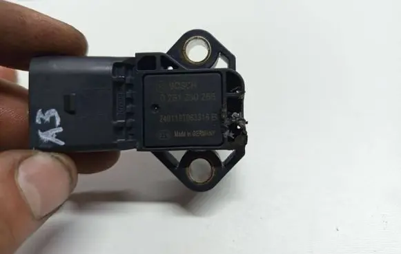 Audi A3 S3 8P Air pressure sensor 0261230266