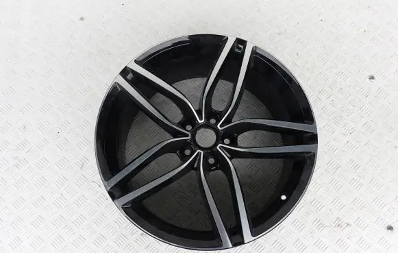 Aston Martin DB9 R20 alloy rim 