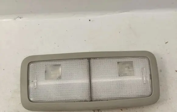 Toyota Avensis T270 Rear seat light 8125005030B0