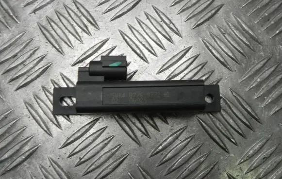 Nissan Qashqai+2 Aerial antenna amplifier 5WK48776 U410