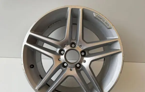 Mercedes-Benz C AMG W204 R17 alloy rim 2044012400