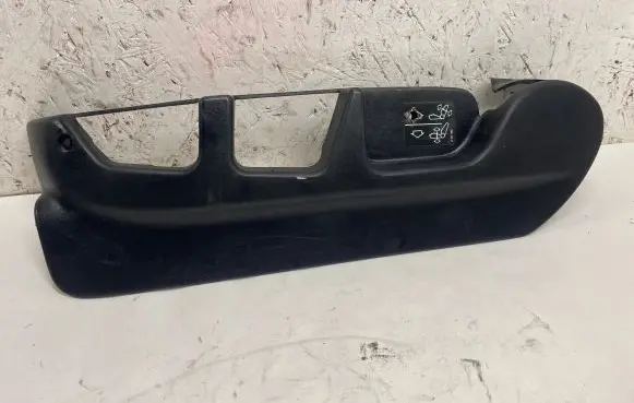 BMW 5 E34 Seat trim F325210 1938301