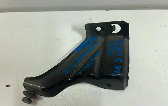 Honda Civic Fender mounting bracket
