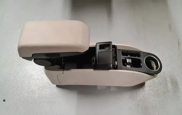 BMW i3 Center console