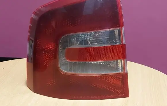 Skoda Octavia Mk2 (1Z) Rear/tail lights 1Z9945095