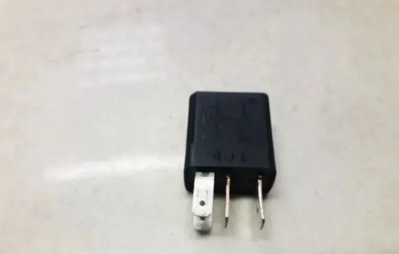 Opel Zafira A Other relay 24432680