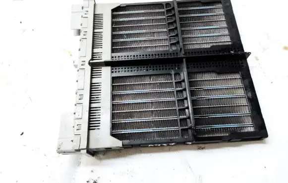 Mercedes-Benz C AMG W204 Electric cabin heater radiator a2048300461
