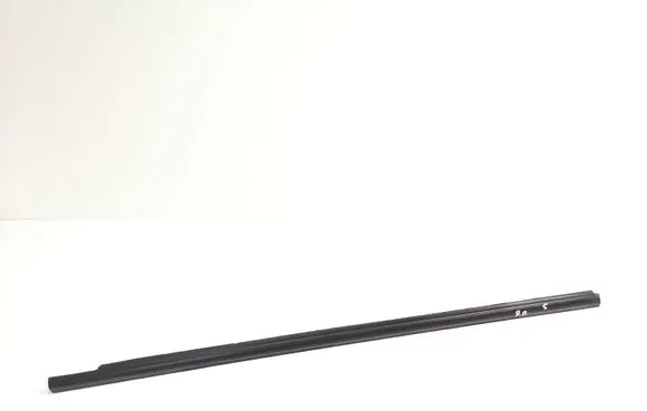 Toyota Avensis T220 Front door glass trim molding